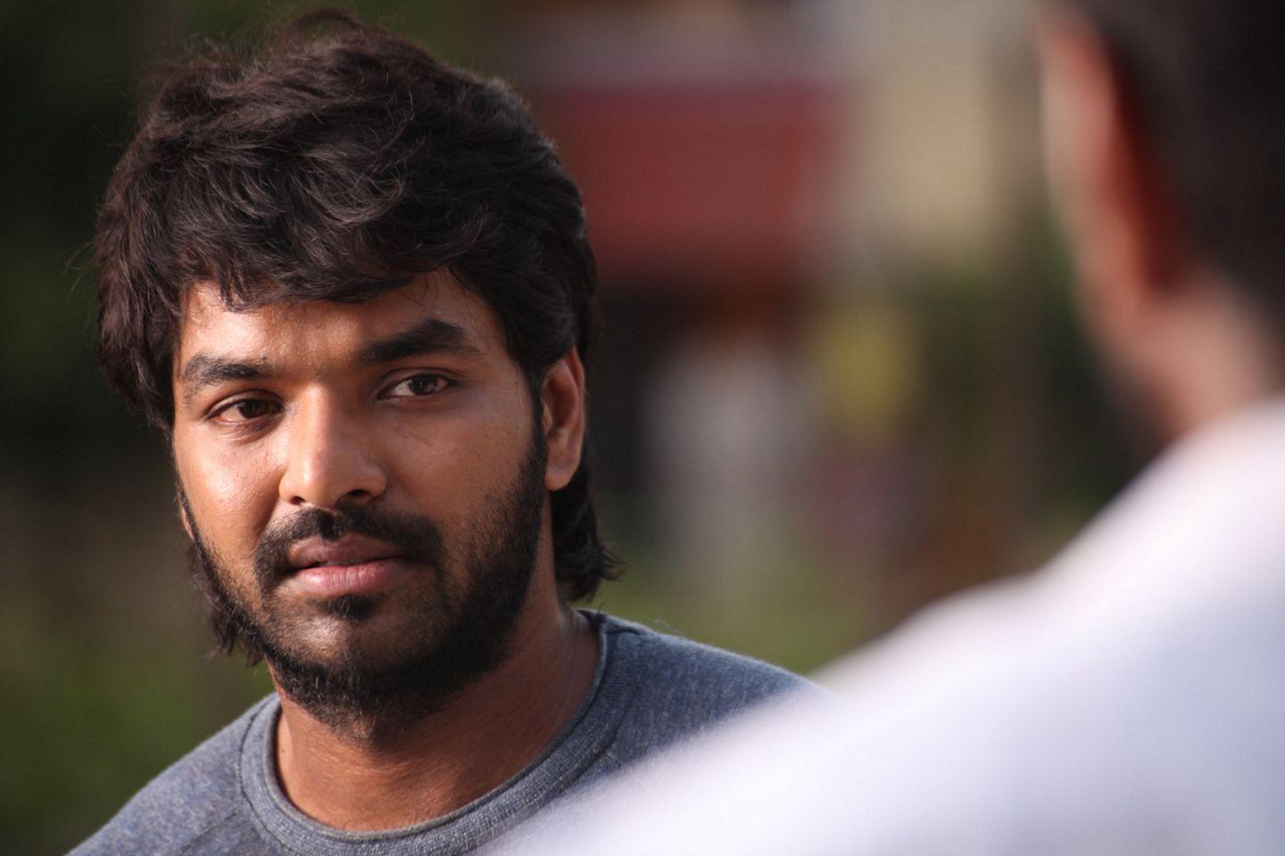 Pugazh Movie Pics 