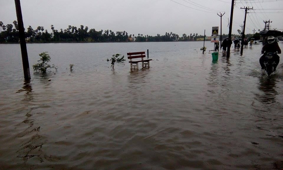 Rare Phots Of Chennai Floods Victims 7500