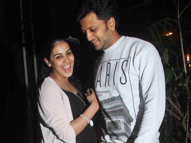 Ritesh Deshmukh Genelia Rare Photos