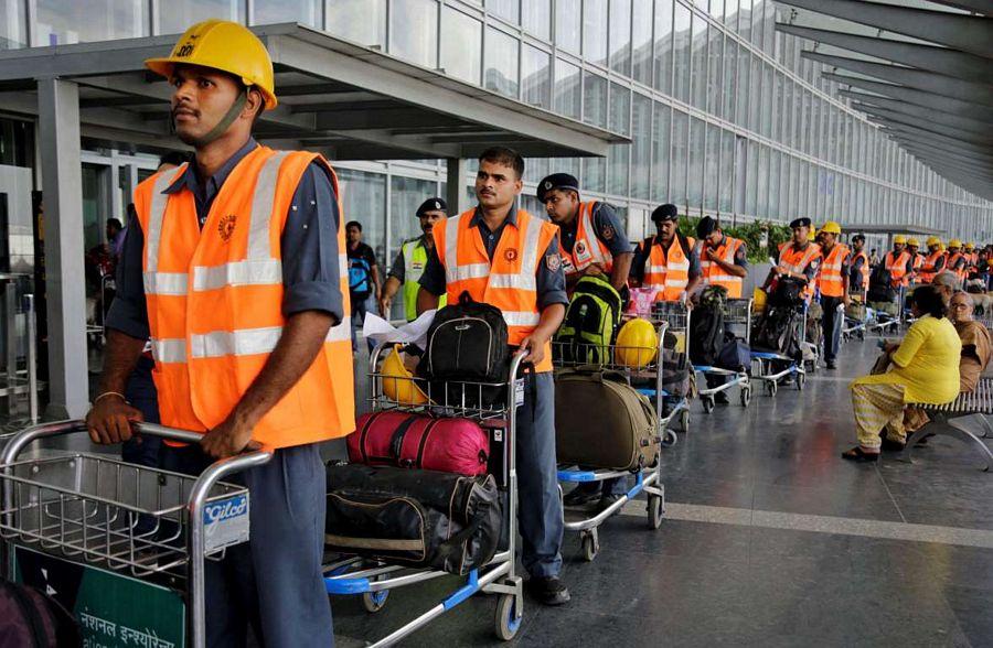 Special Rescue Team Helping Nepal Earthquake survivors