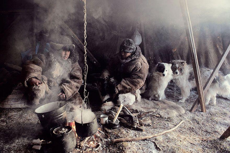 Stunning Portraits Of Remote Tribes Photos