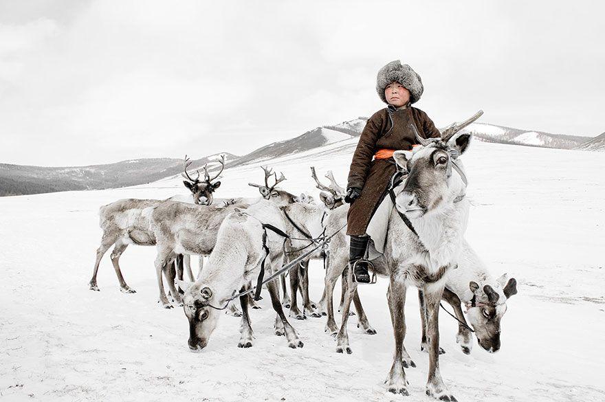 Stunning Portraits Of Remote Tribes Photos