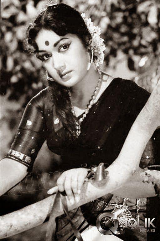 Telugu Veteran Actress Savithri Rare Photos