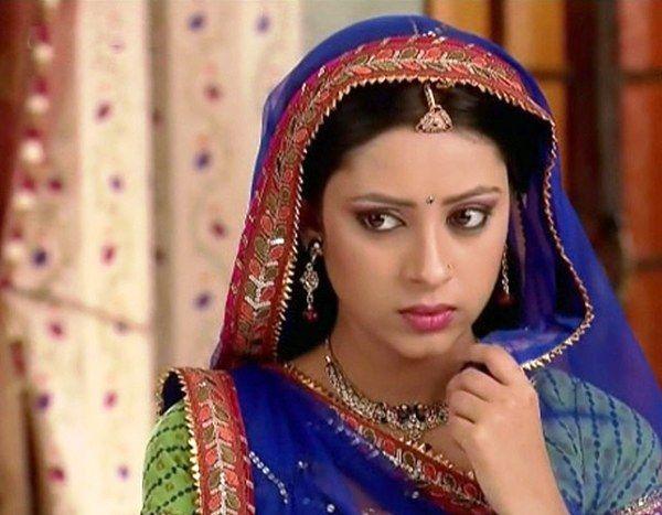 TV Actress Pratyusha Banerjee Rare Photos