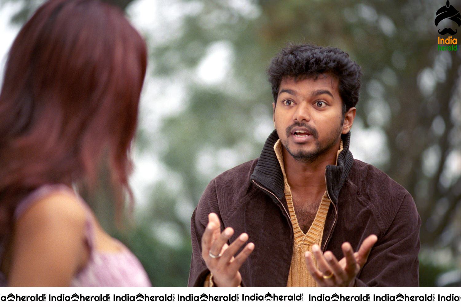 Vijay And Genelia In Sachein Wallpaper