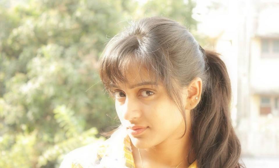 Vithika Sheru Rare and Unseen Photos