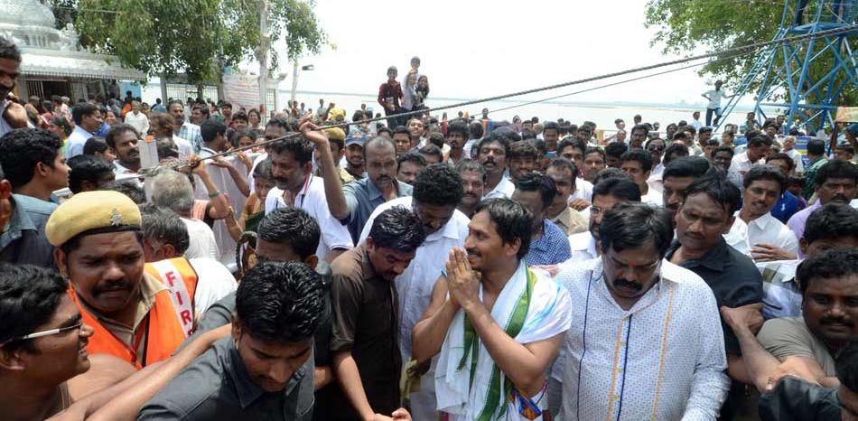 Ys Jagan at Godavari Maha Pushkaram Photos