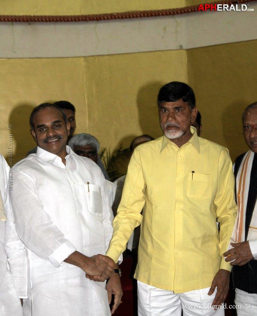 Death Anniversary Special: YS Rajasekhara Reddy Rare & Unseen Photos