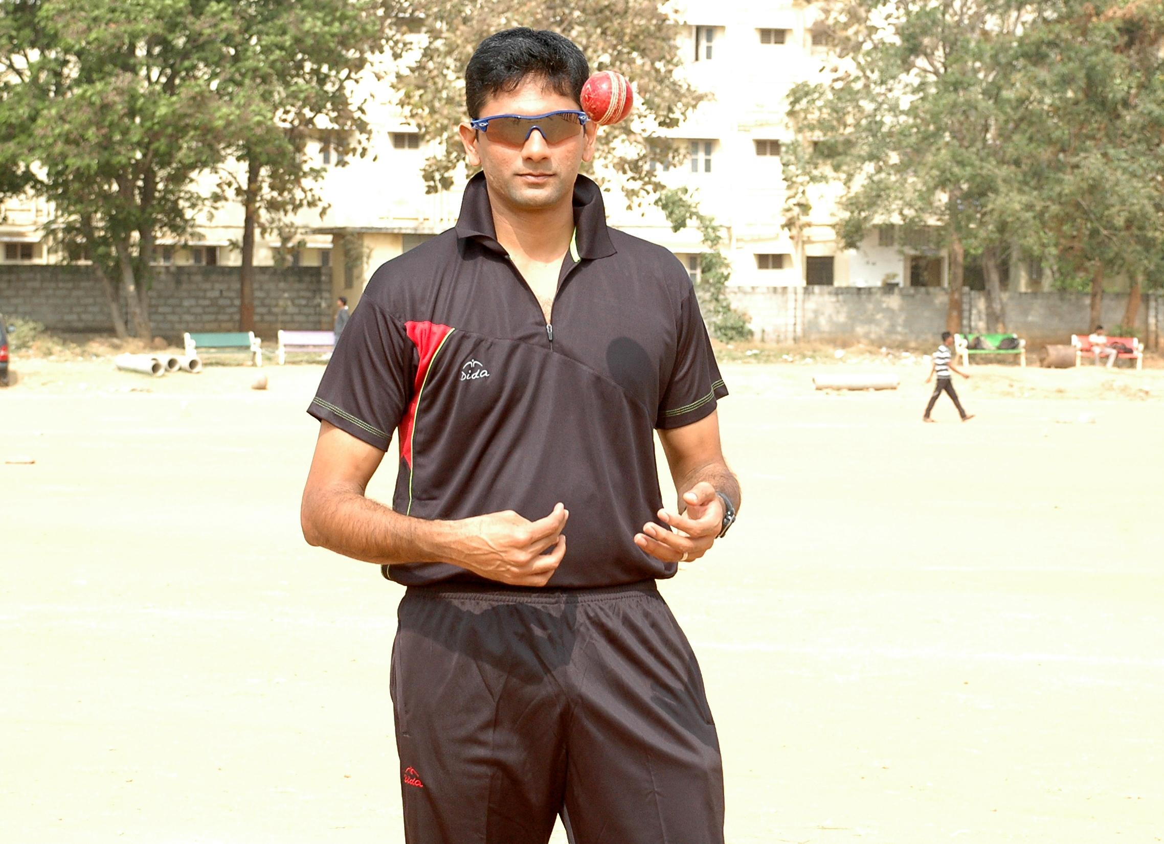 Cricketor Venkatesh Prasad Stills