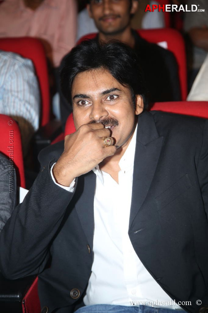 Pawan Kalyan at Attarintiki Daredi Audio