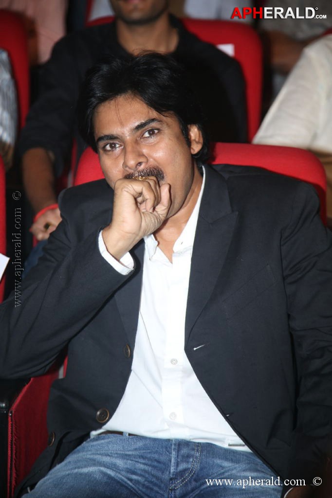 Pawan Kalyan at Attarintiki Daredi Audio