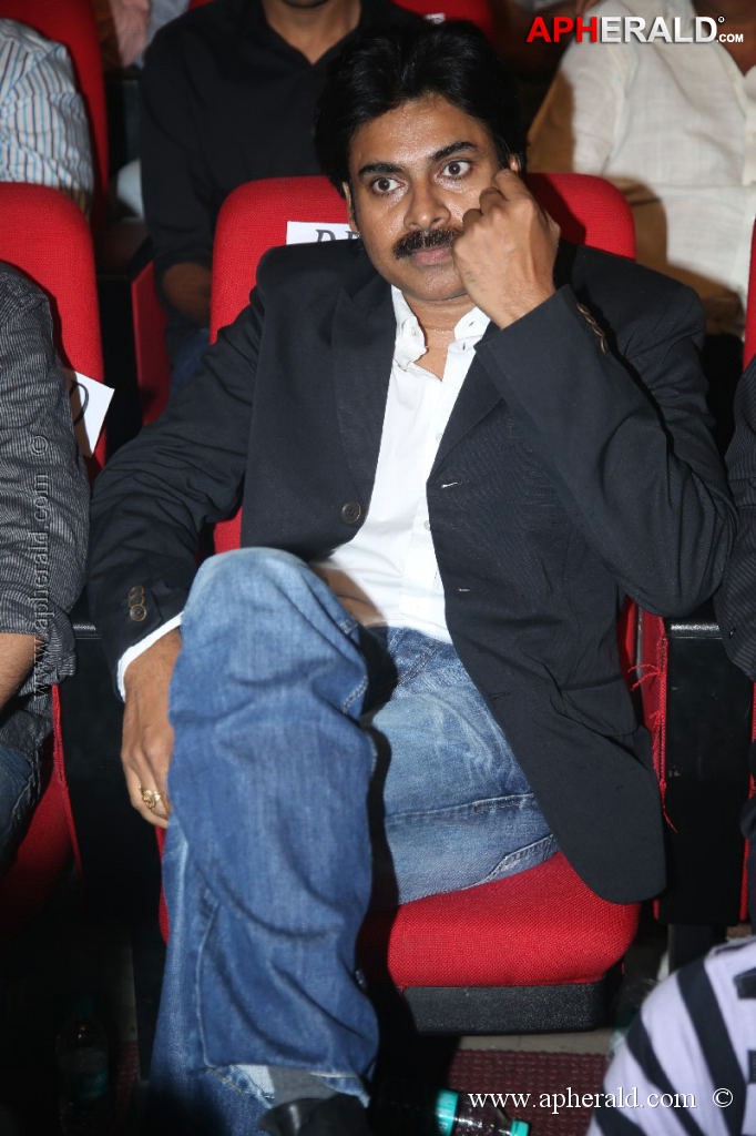 Pawan Kalyan at Attarintiki Daredi Audio