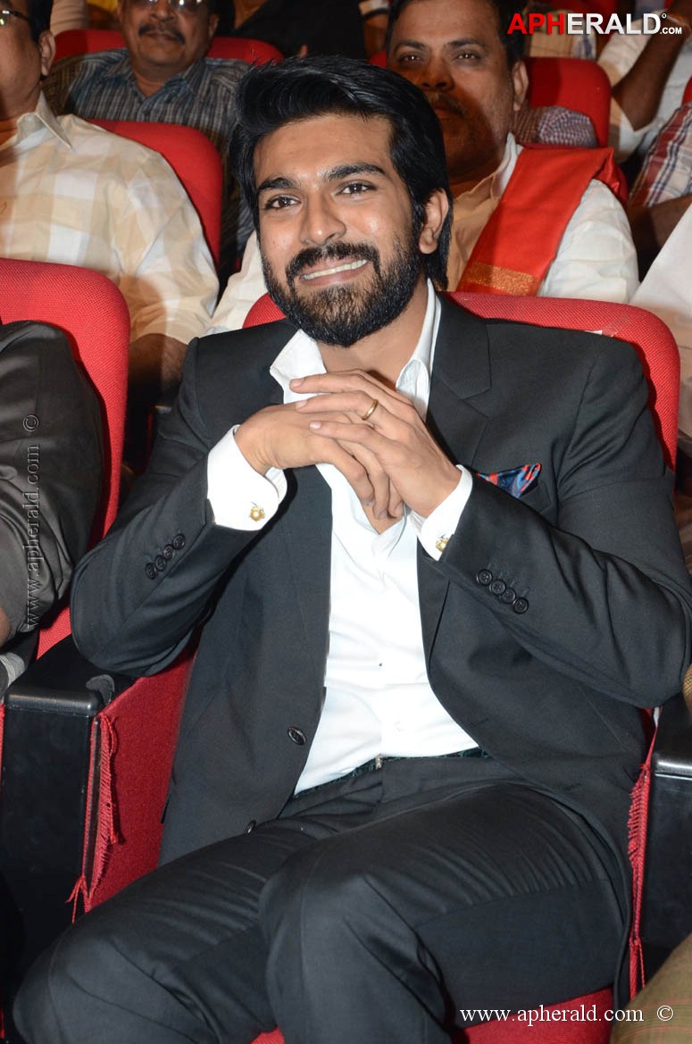 Ram Charan in Thoofan Audio Launch