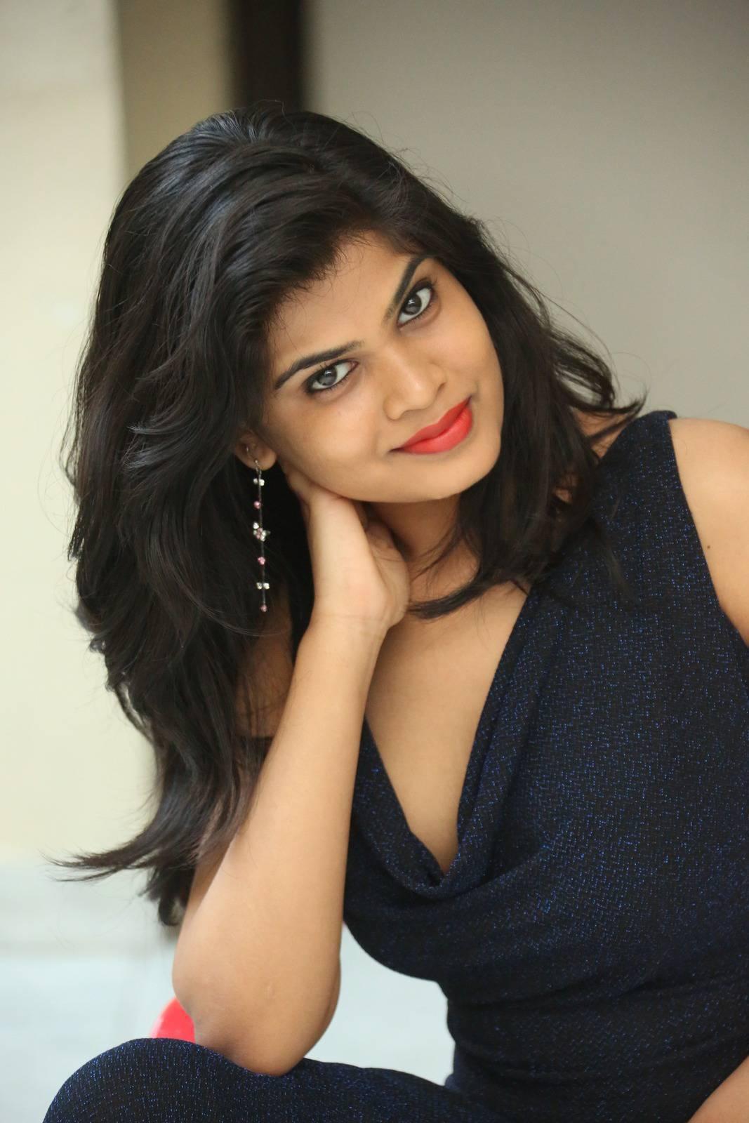 Actress Alekhya Reddy latest Stills