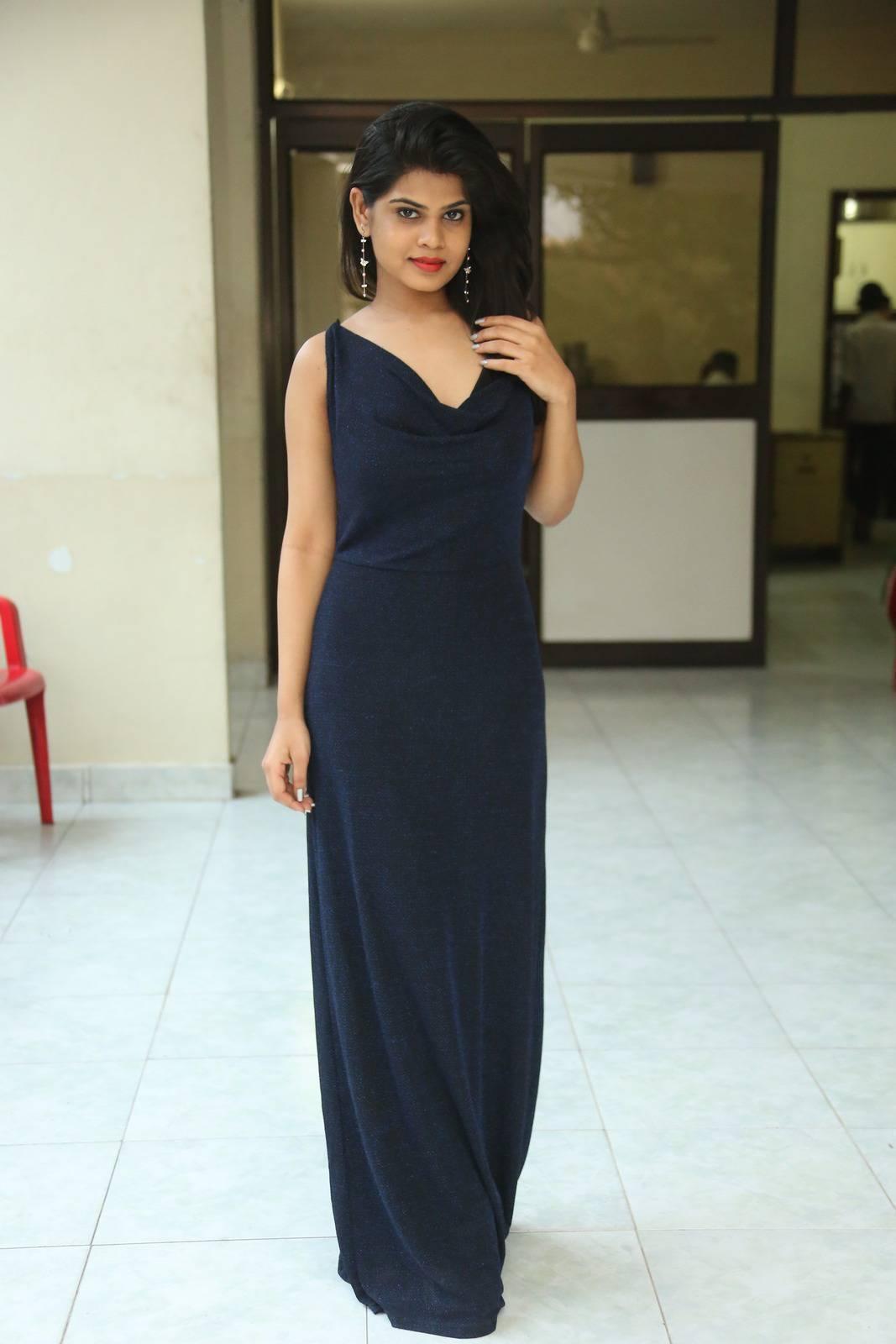 Actress Alekhya Reddy latest Stills