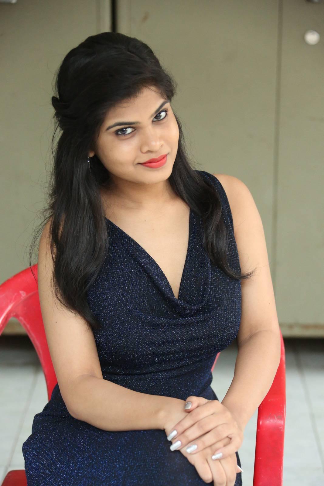 Actress Alekhya Reddy latest Stills