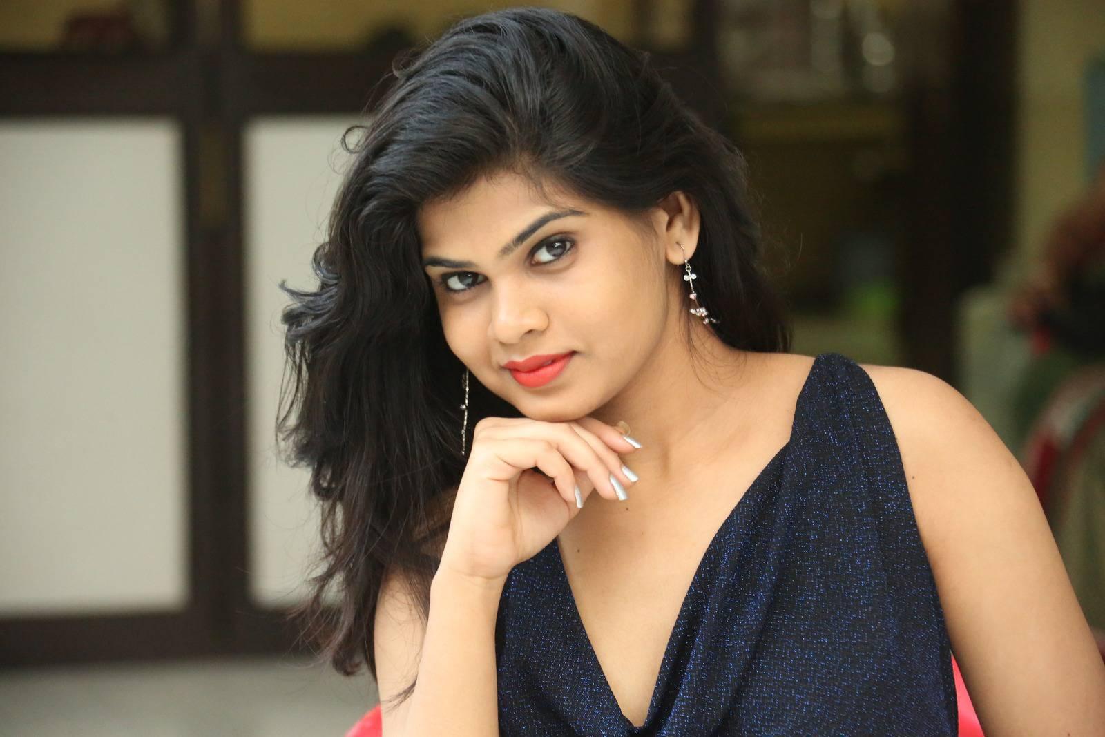 Actress Alekhya Reddy latest Stills