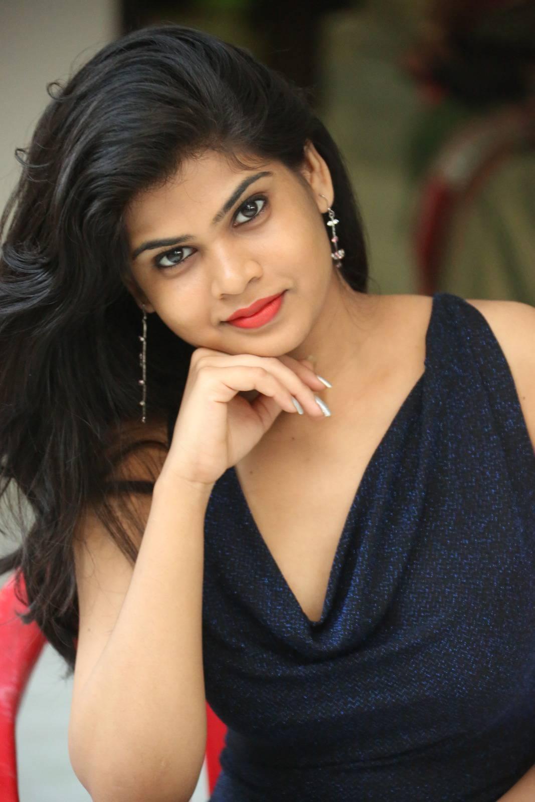 Actress Alekhya Reddy latest Stills