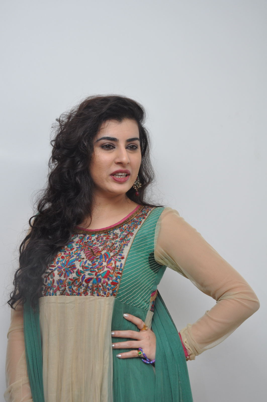 Actress Archana Latest Stills