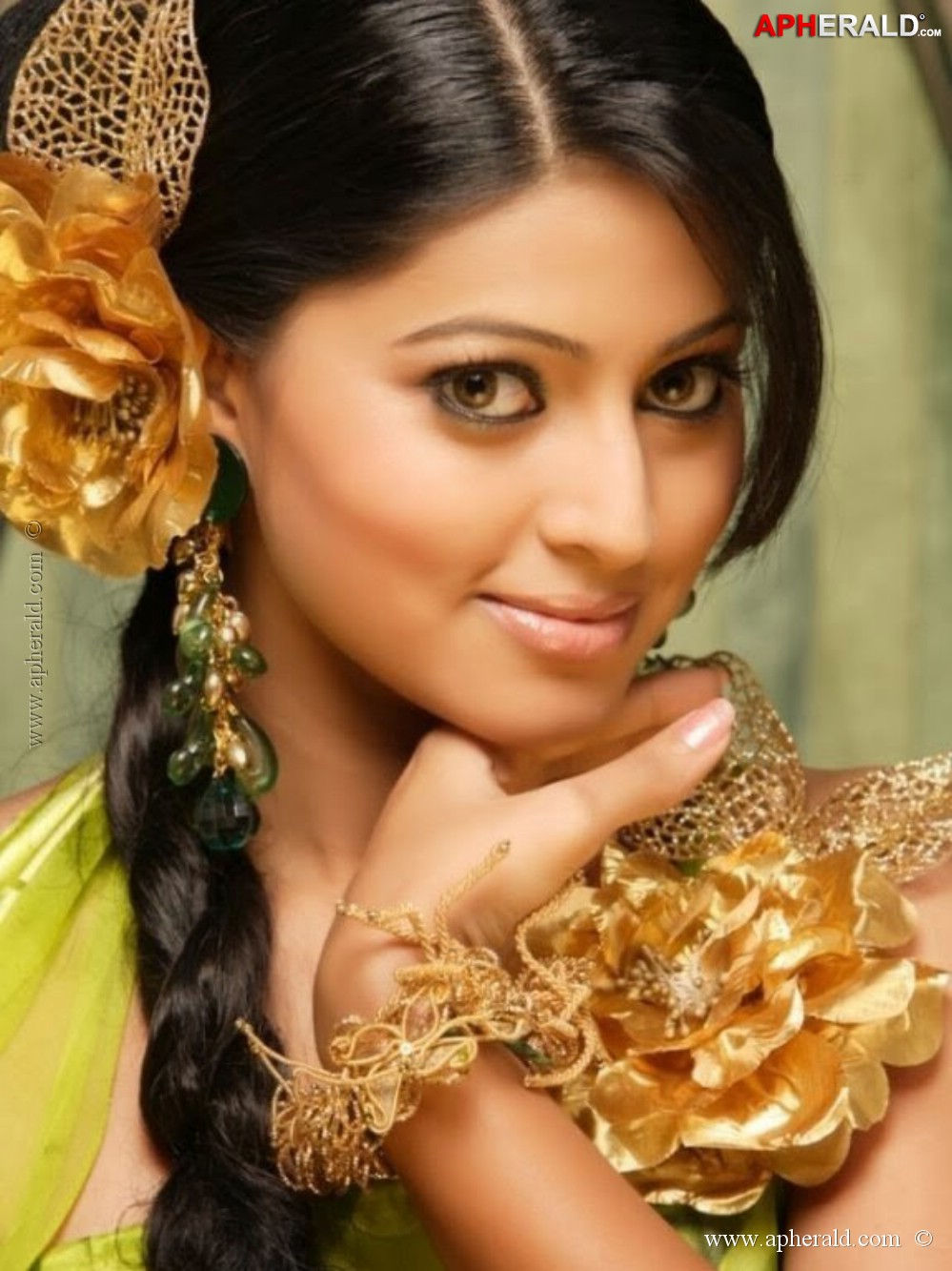 Actress Sneha Photos