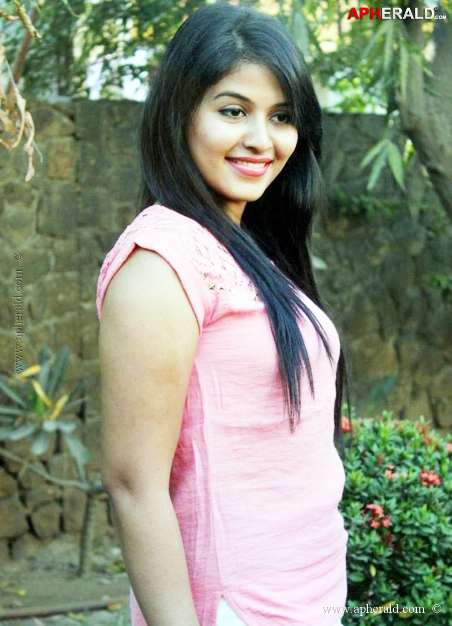 Anjali New Photos