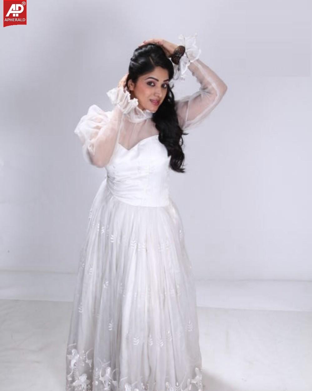 Avanika White Dress Shoot