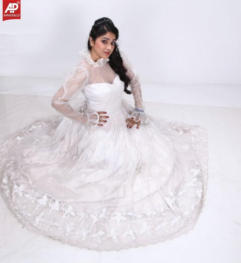 Avanika White Dress Shoot