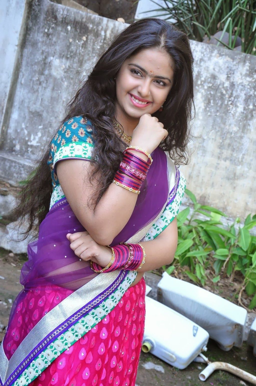 Avika Gor in Saree Pics