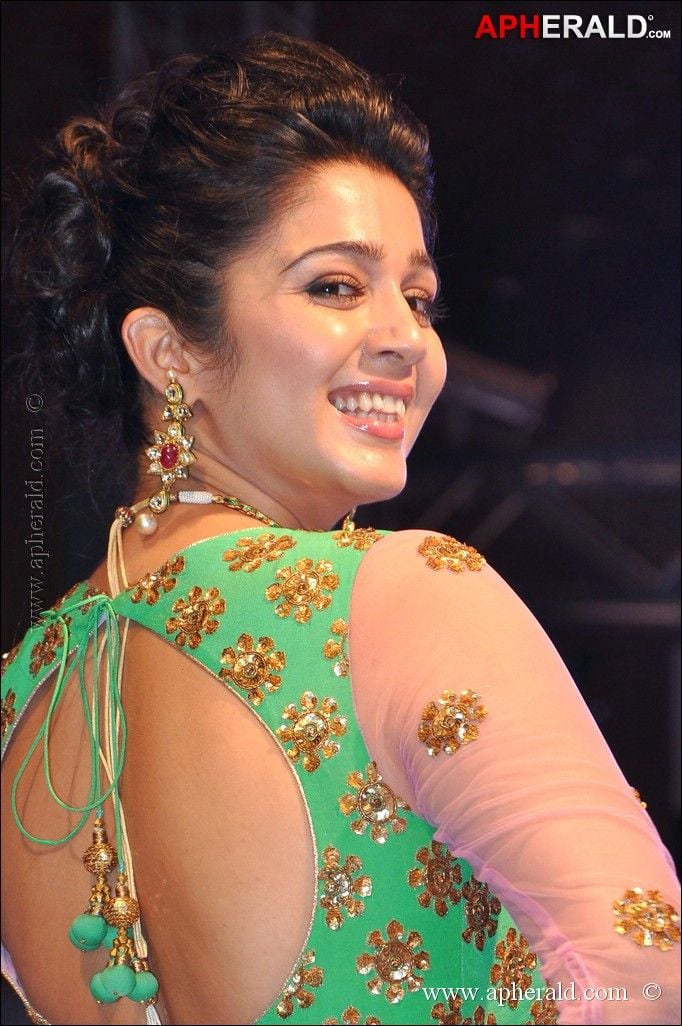 Charmee kaur Latest Hot & Cute Photos