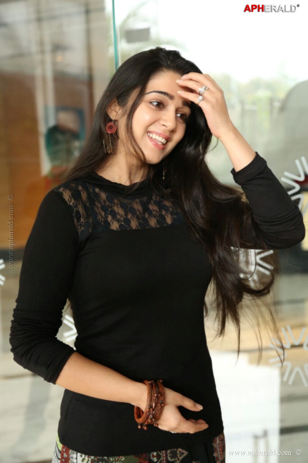 Charmi Latest Spicy Photos