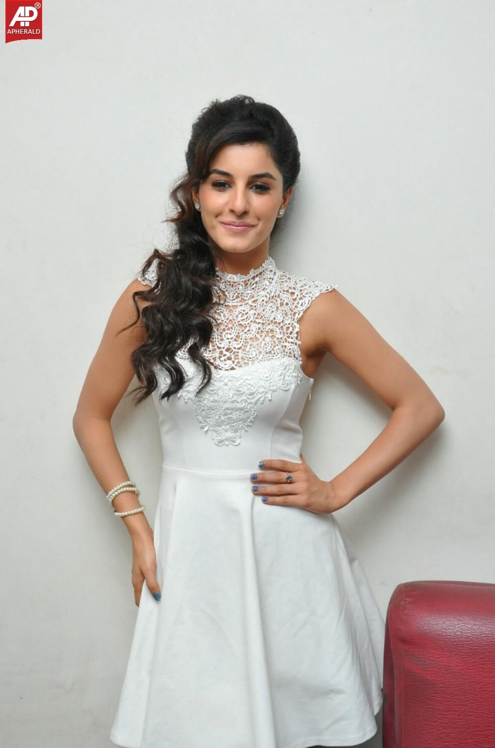 Isha Talwar New Images