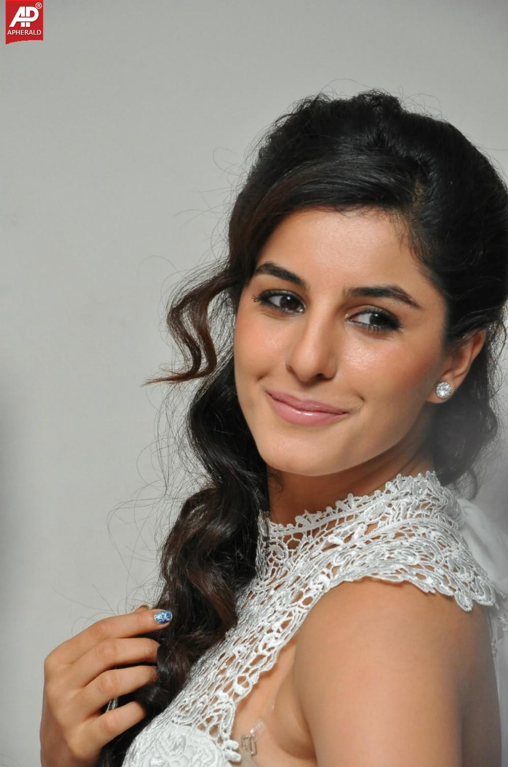 Isha Talwar New Images