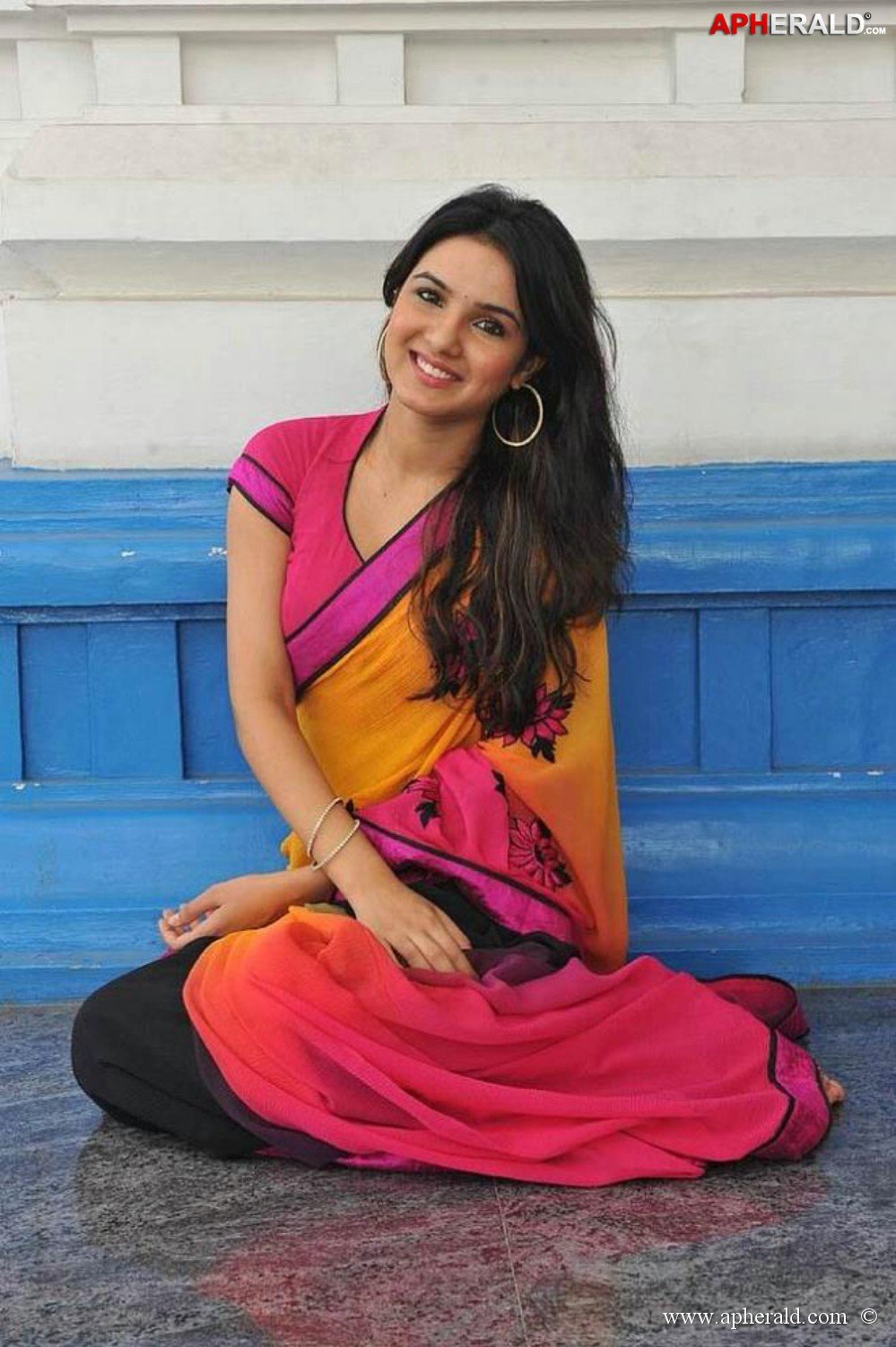 Jasmine New Stills in Saree