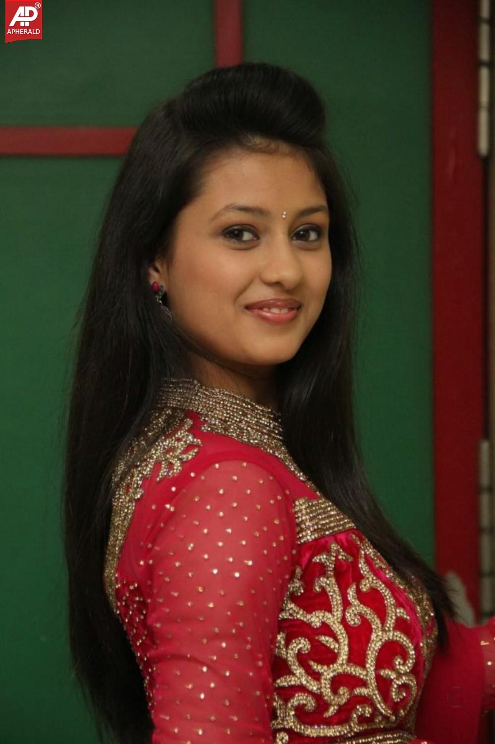 Kanika Tiwari Latest Stills