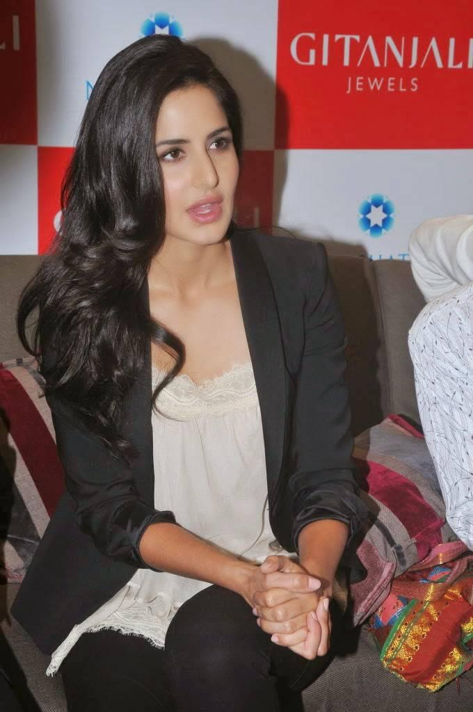 Katrina Kaif Stills At Gitanjali Jewels Store Inauguration