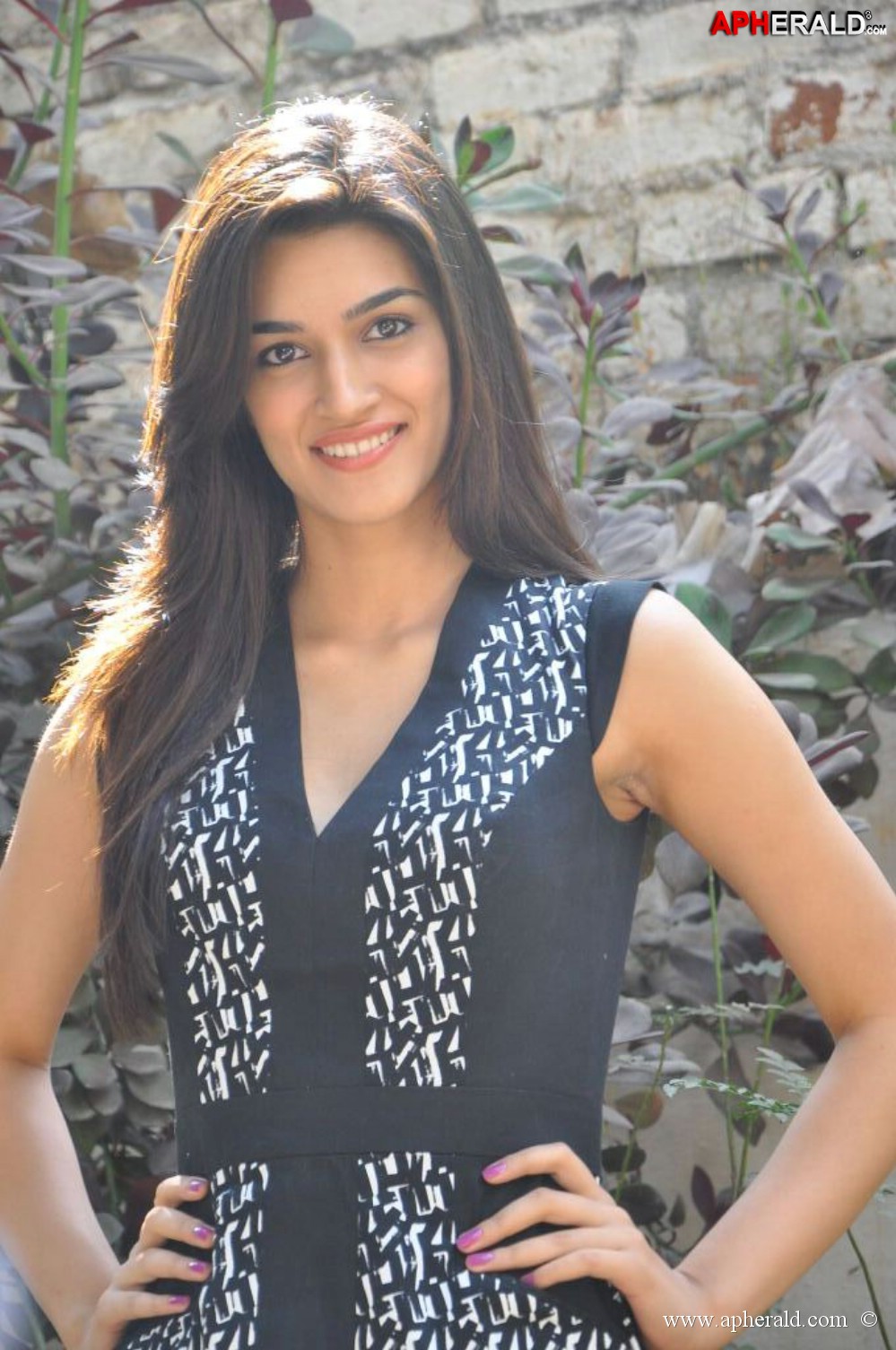 Kriti Sanon Latest Stills