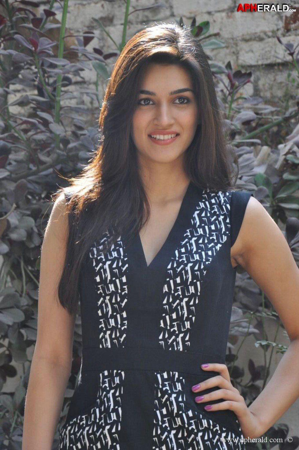 Kriti Sanon Latest Stills