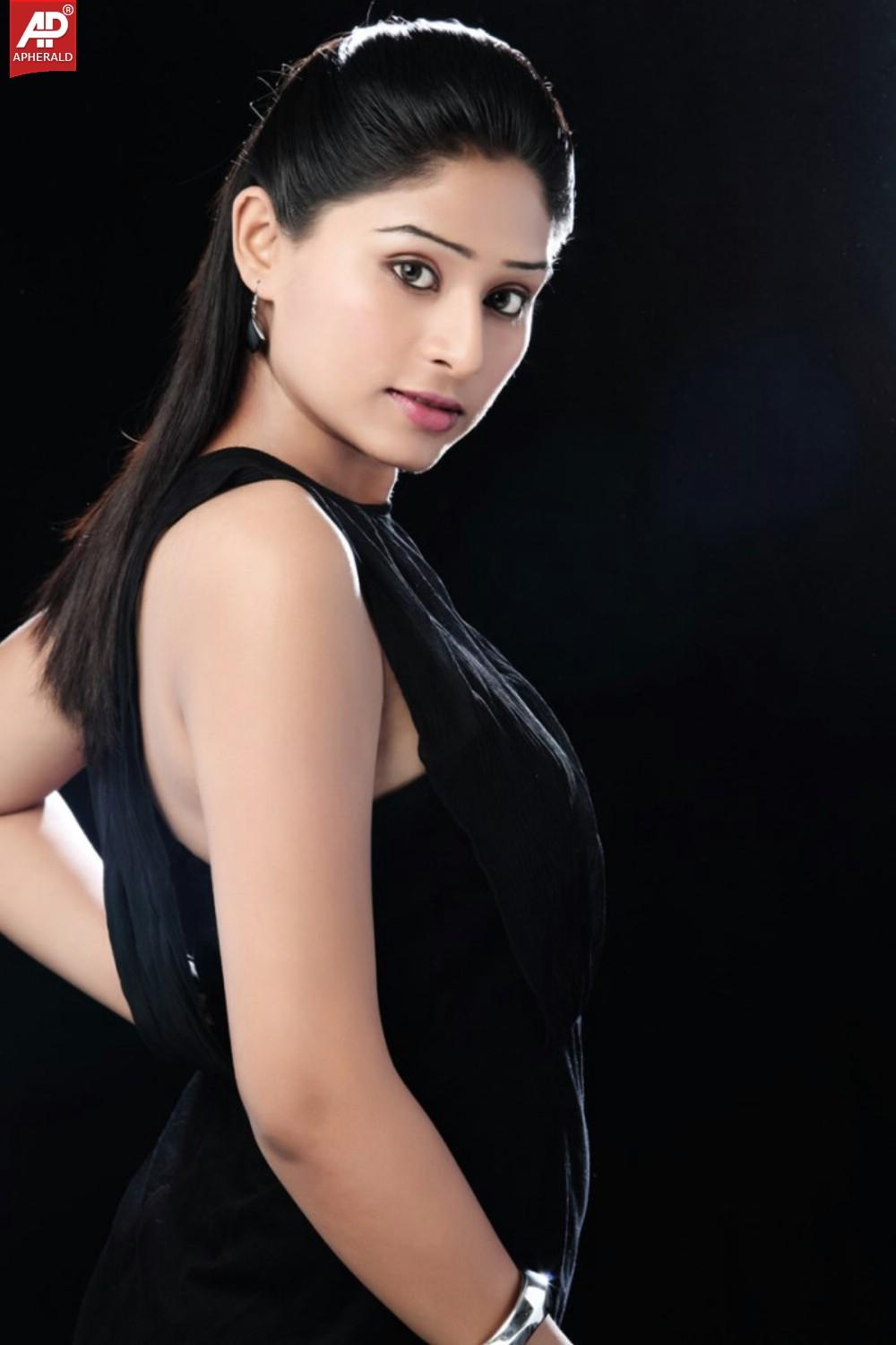 Laya Latest Photoshoot