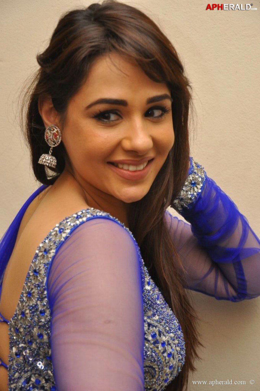 Mandy Takhar Images