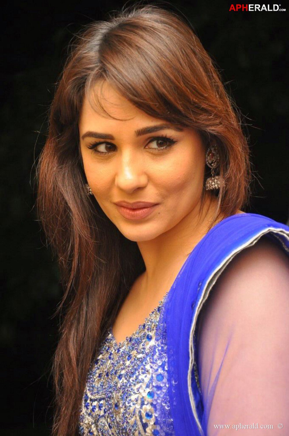 Mandy Takhar Images