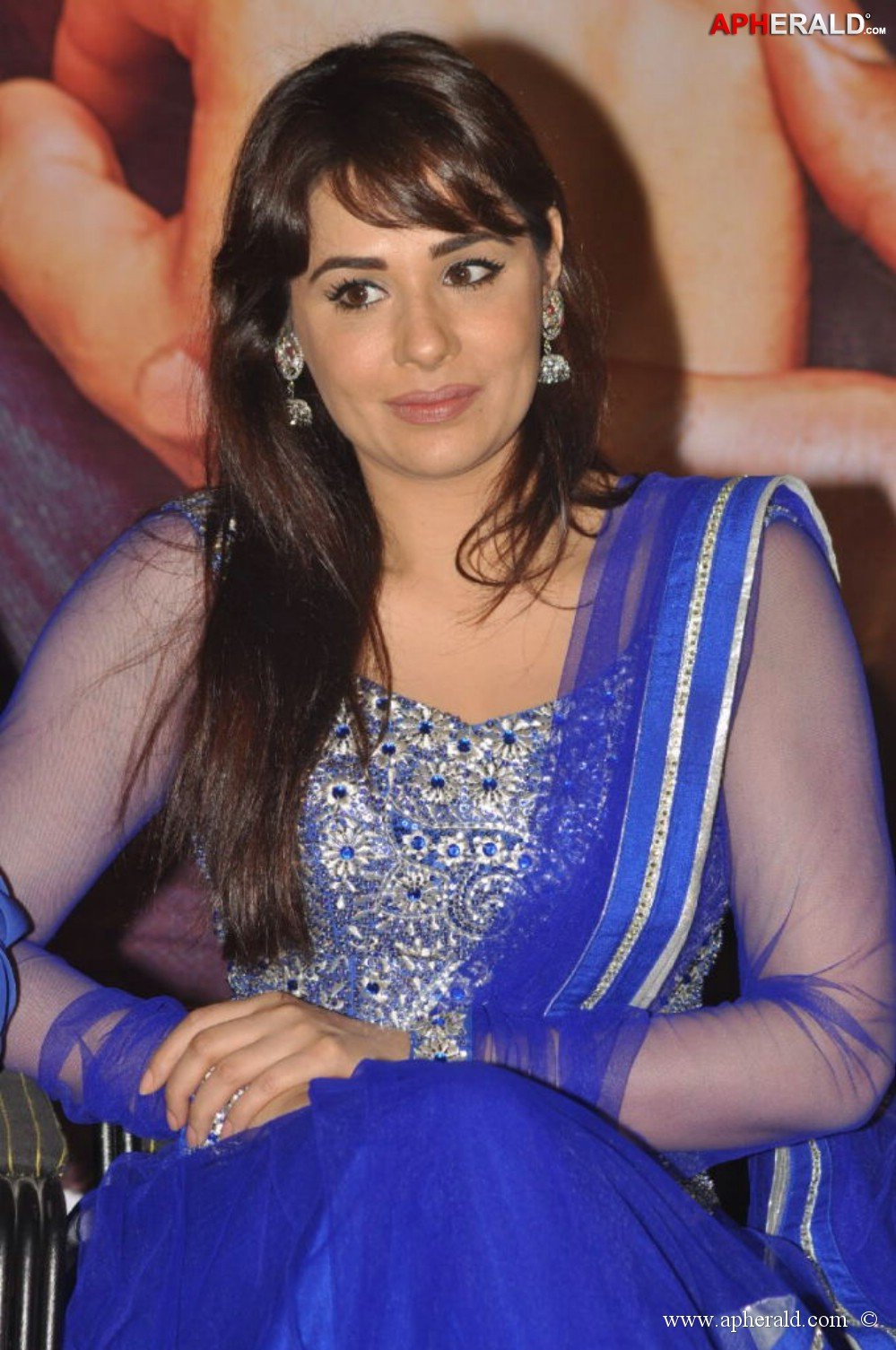 Mandy Takhar Images