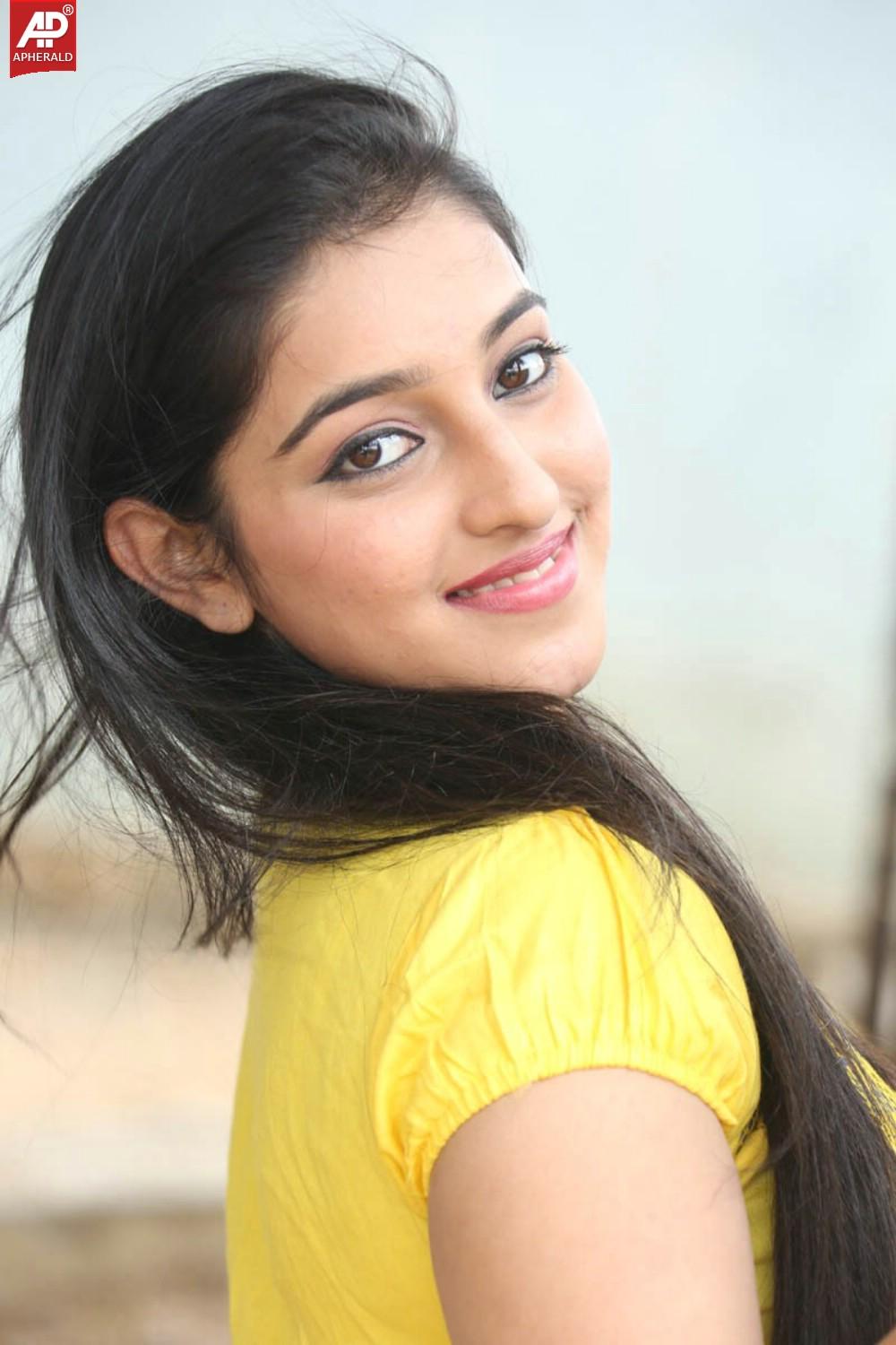 Mouryaani New Stills