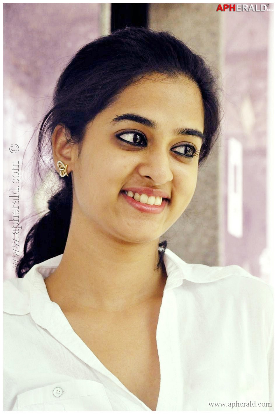 Nanditha Photos