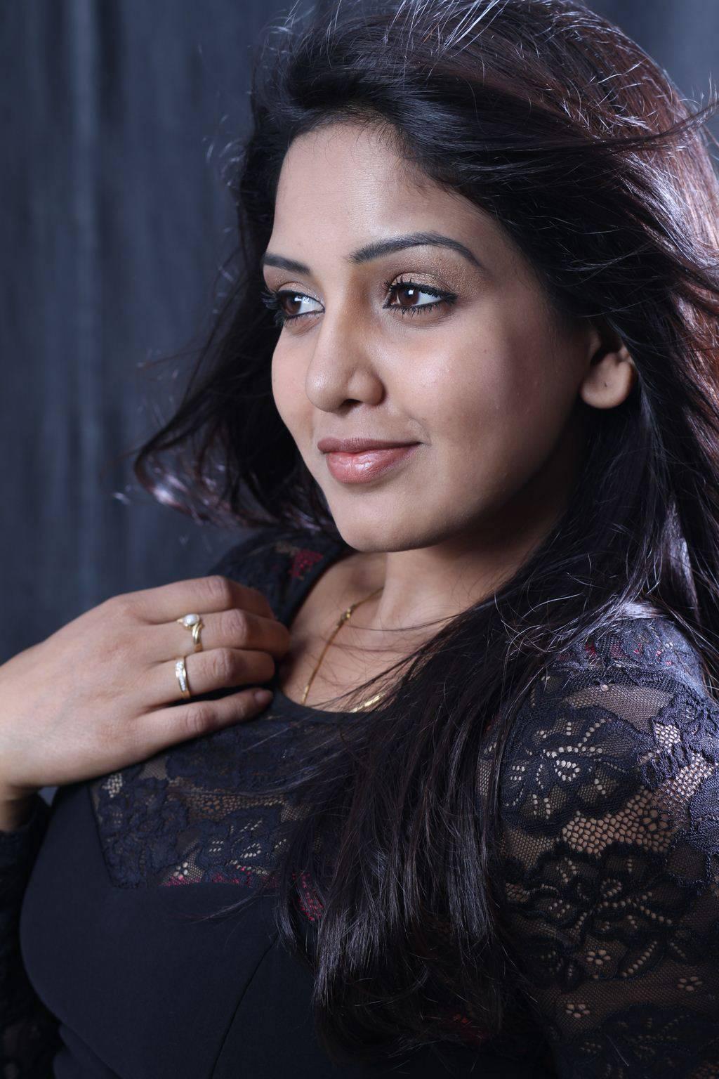 Pavani Reddy New Stills