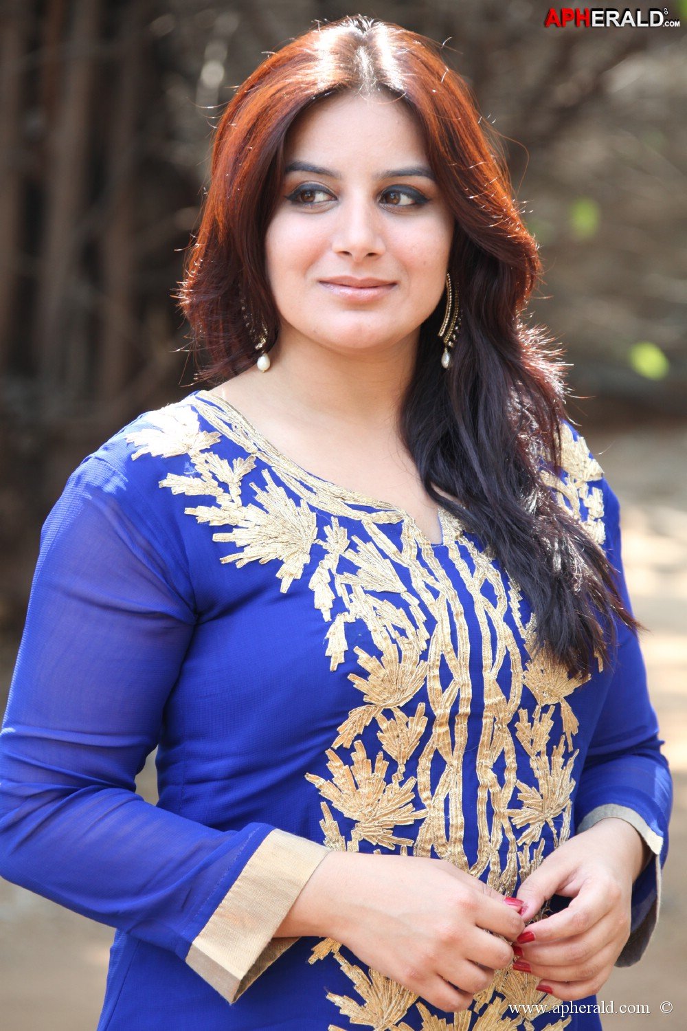 Pooja Gandhi Images