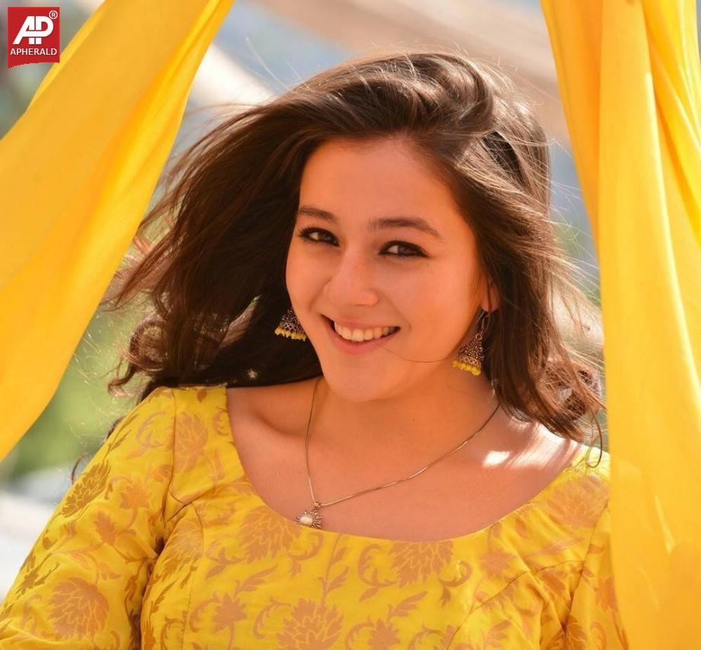 Priyal Gor Beautiful Gallery