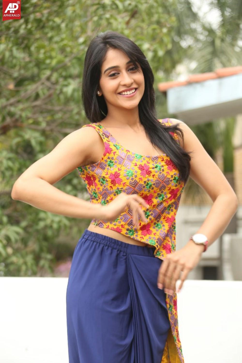 Regina Cassandra New Photo Stills