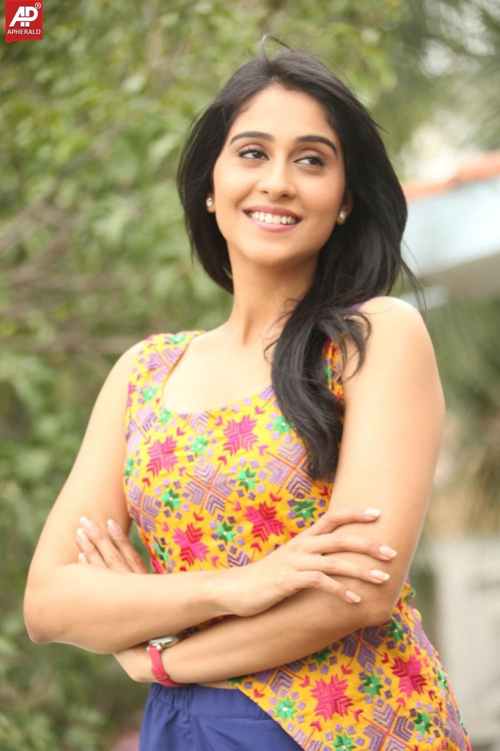 Regina Cassandra New Photo Stills