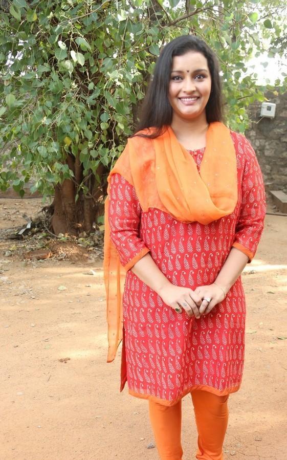 Renu Desai  Latest Stills