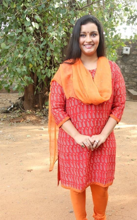 Renu Desai  Latest Stills